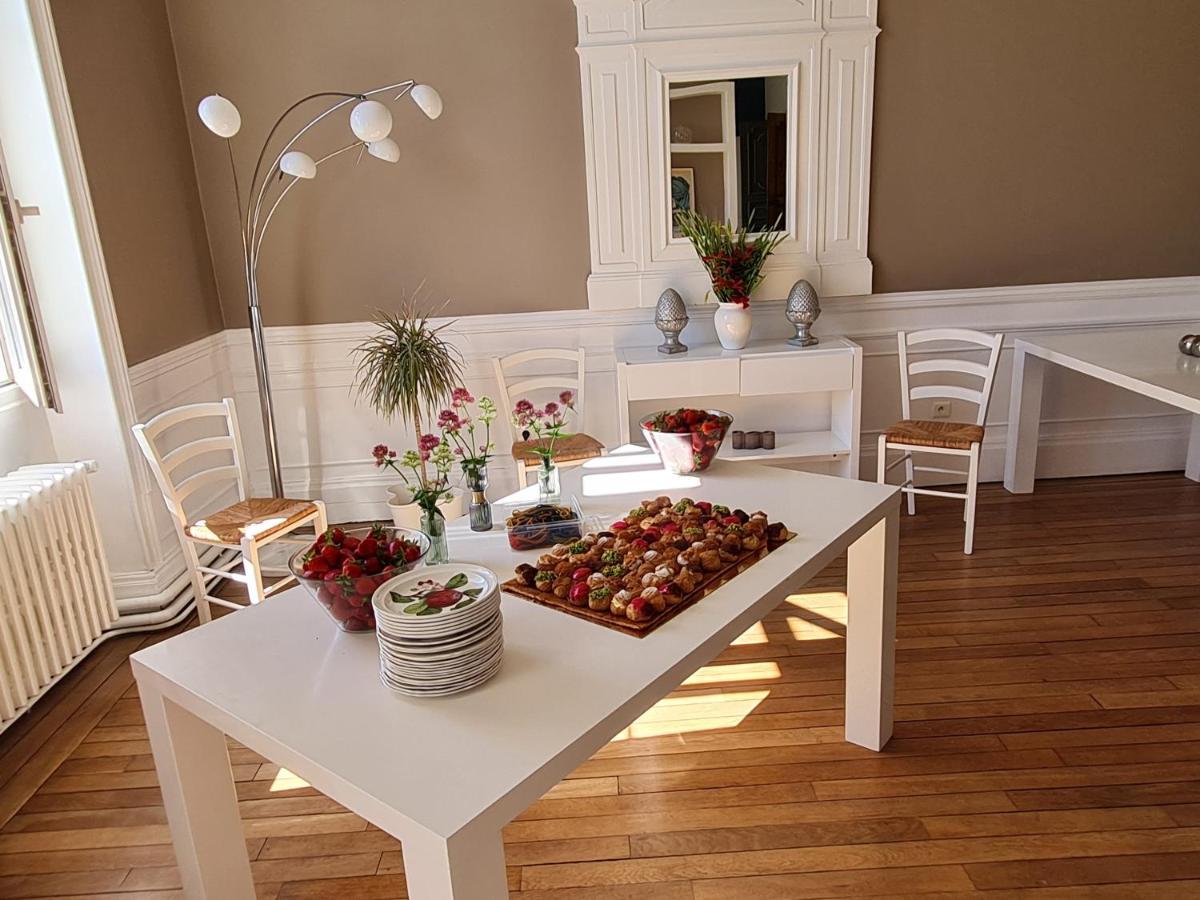 Grand Gite 15 Personnes, 9 Chambres, 100Km De Paris En Exclusivite Septmonts Luaran gambar