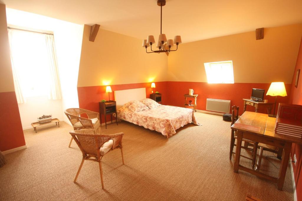 Grand Gite 15 Personnes, 9 Chambres, 100Km De Paris En Exclusivite Septmonts Bilik gambar