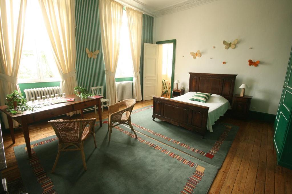 Grand Gite 15 Personnes, 9 Chambres, 100Km De Paris En Exclusivite Septmonts Bilik gambar