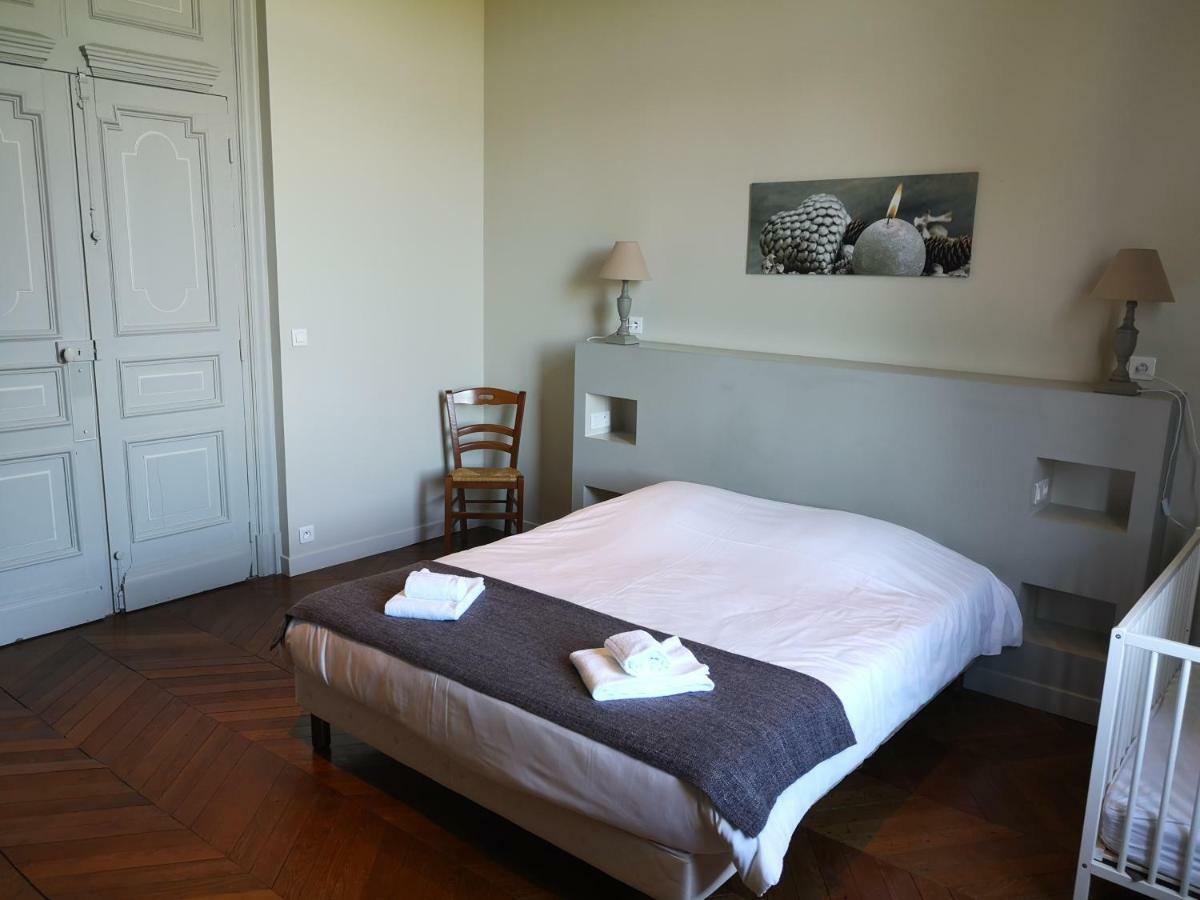 Grand Gite 15 Personnes, 9 Chambres, 100Km De Paris En Exclusivite Septmonts Luaran gambar
