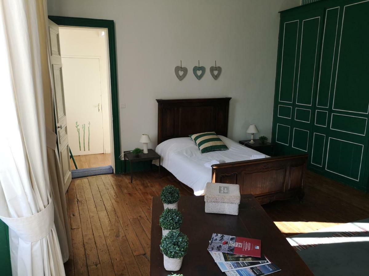 Grand Gite 15 Personnes, 9 Chambres, 100Km De Paris En Exclusivite Septmonts Luaran gambar
